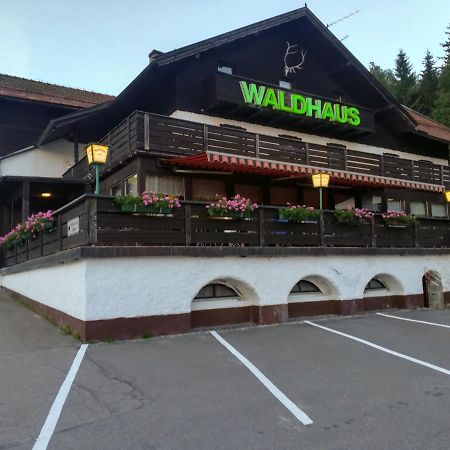 Hotel Waldhaus โบเดนไมส์ ภายนอก รูปภาพ