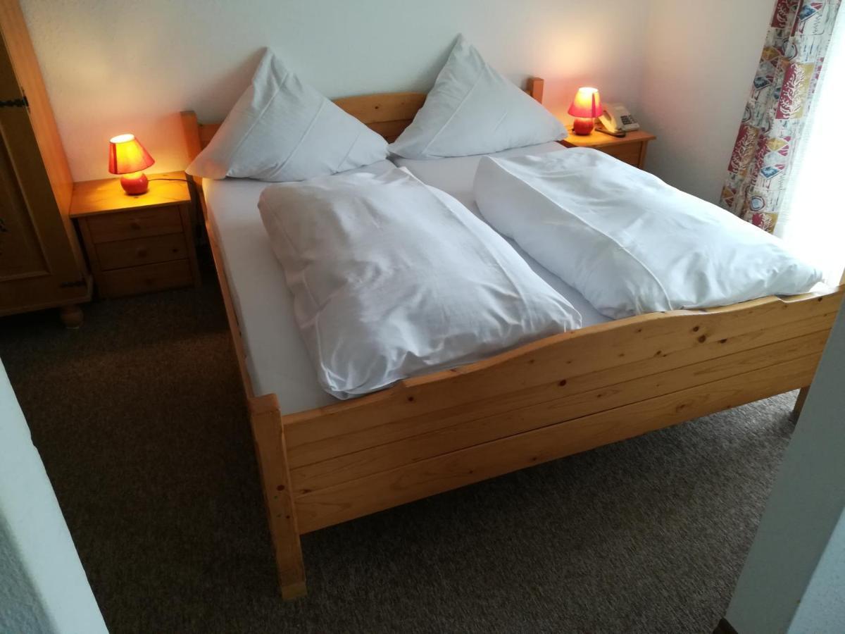 Hotel Waldhaus โบเดนไมส์ ภายนอก รูปภาพ